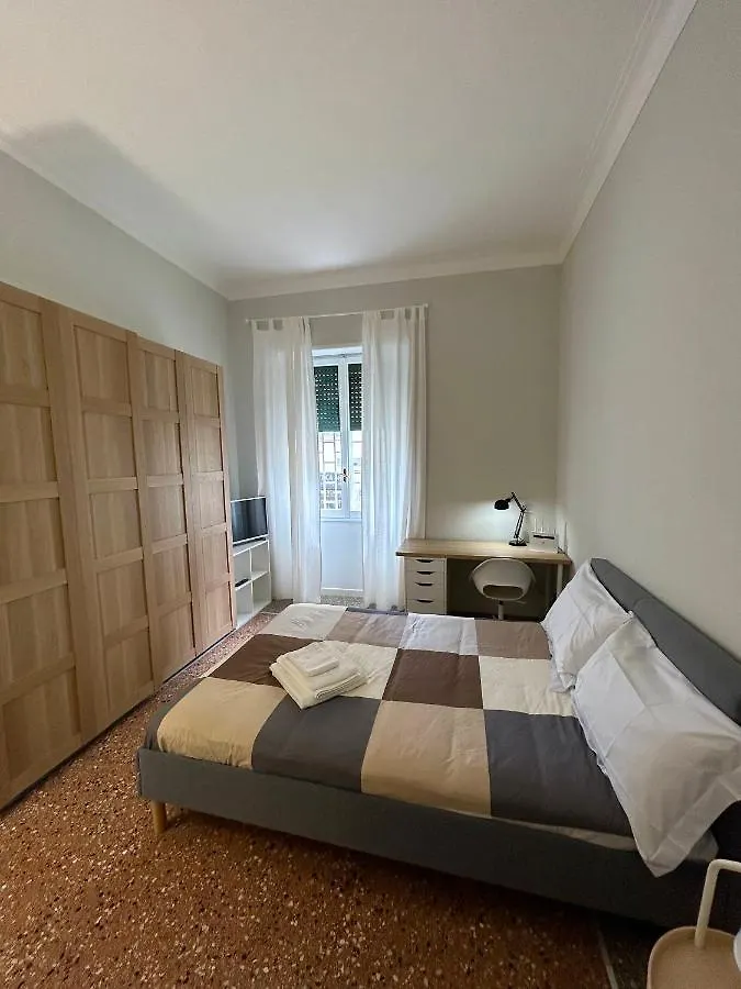 Piazza Vescovio Apartment contacts